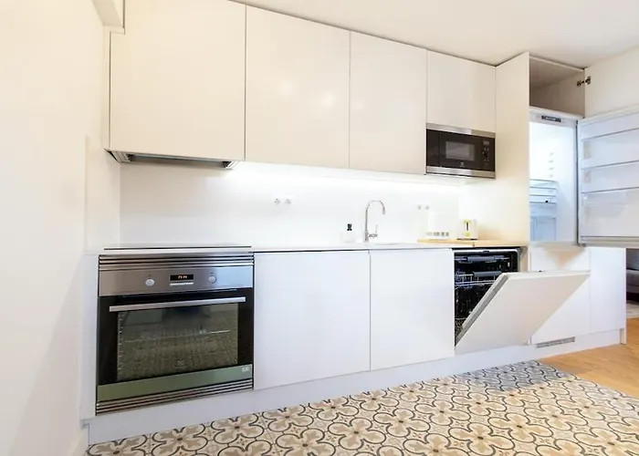 Principe Real Charming Duplex Ac Ground Floor *