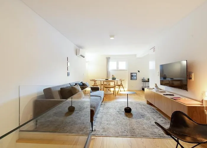 Principe Real Charming Duplex Ac Ground Floor شقة Lisboa