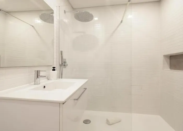 Principe Real Charming Duplex Ac Ground Floor *