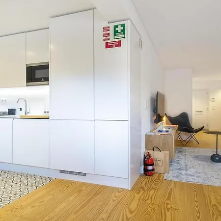 Principe Real Charming Duplex Ac Ground Floor Lisbon