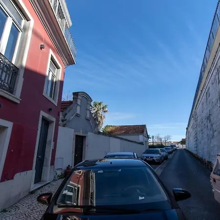 Apartment Principe Real Charming Duplex Ac Ground Floor *